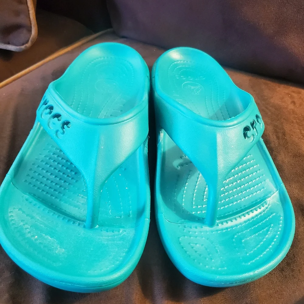 Crocs Turquoise Sandals - Picture 6 of 8